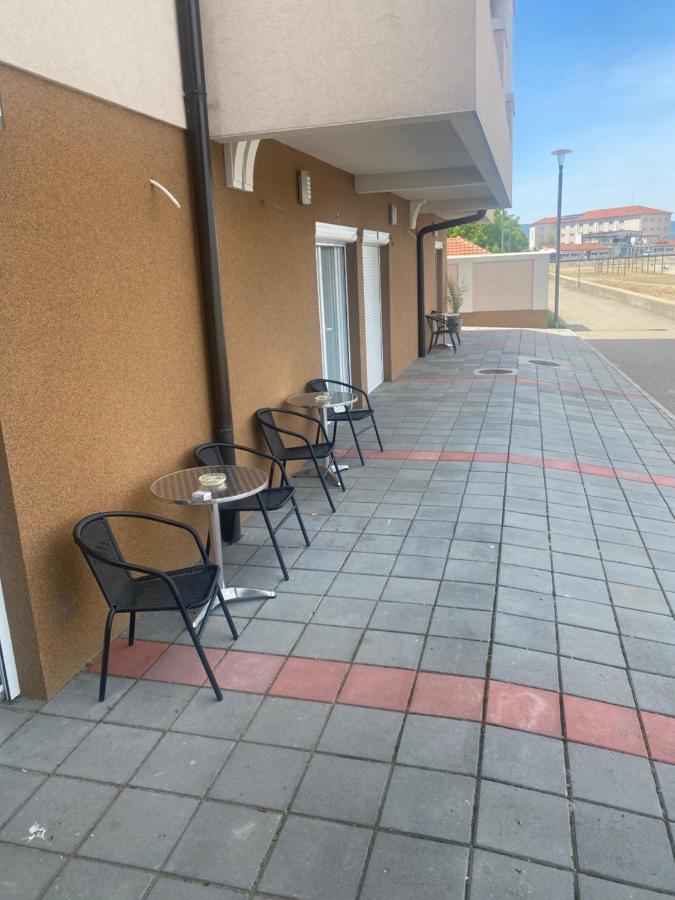 Danubiana Apartments 5 Kladovo Exterior photo